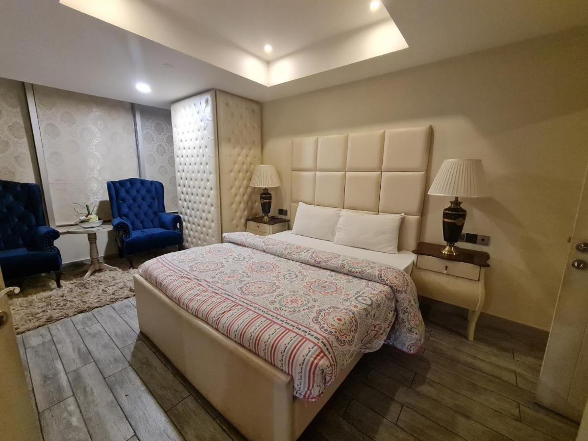 Royal Residencia Centaurus Islamabad Exterior foto